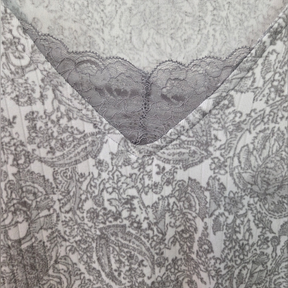 Tahari Light Gray Nightie